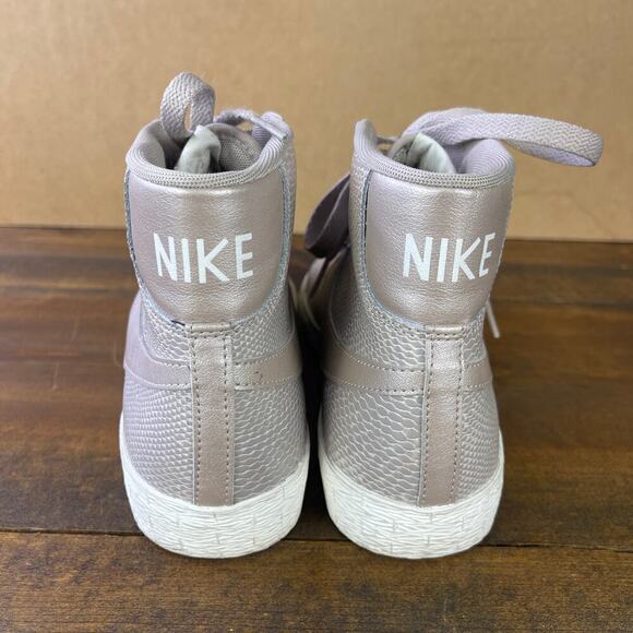 Nike Women's Blazer Mid Leather Premium Snake Skin Print 685225-100 Size 7.5 - Picture 5 of 8
